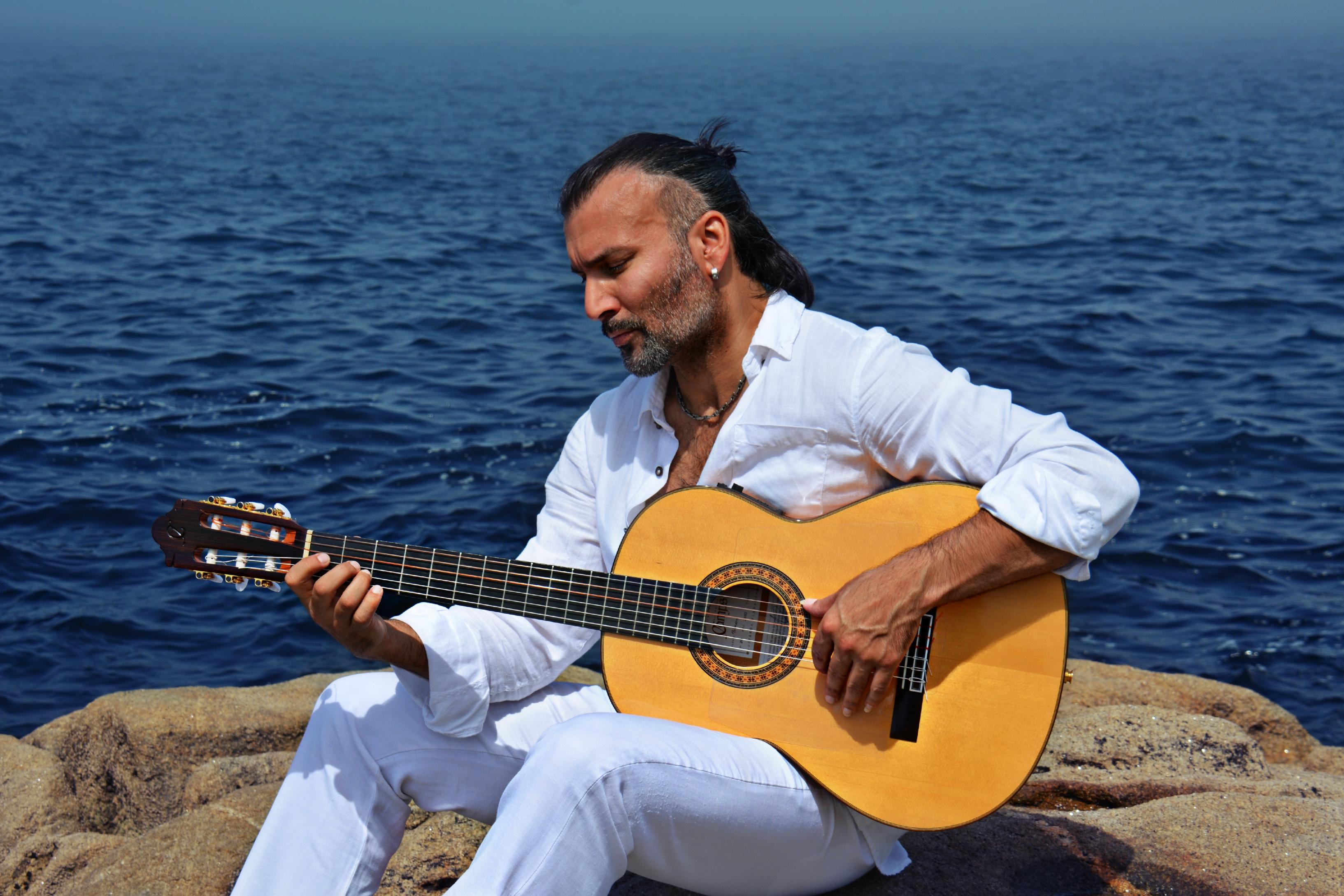 Вечер композитора Тоно Алькальде "Corazón de Guitarra" ("Сердце гитары").  Авторские композиции, фламенко-фьюжн